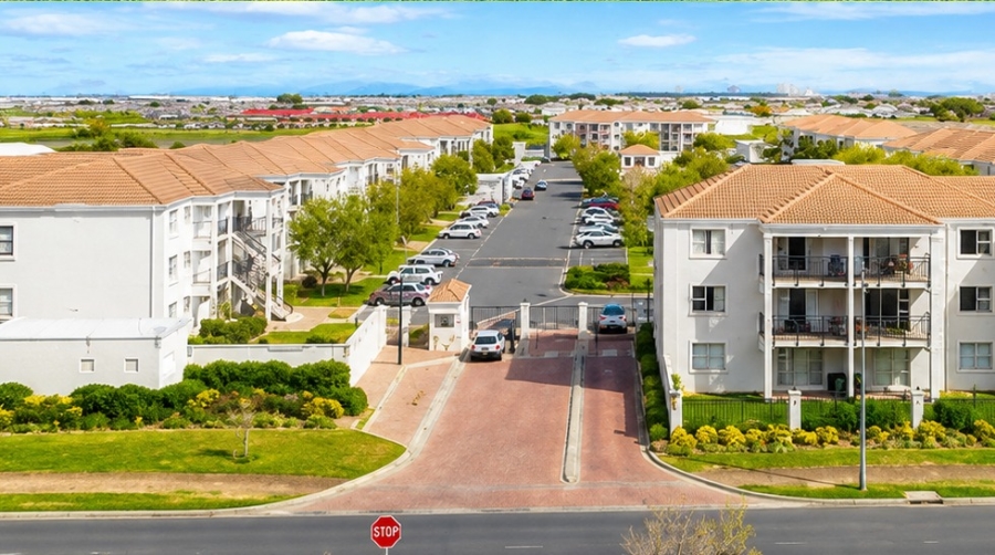2 Bedroom Property for Sale in Heritage Park Western Cape